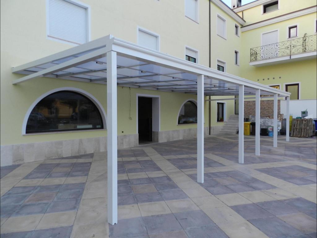 COPERTURE IN VETRO PER ESTERNI